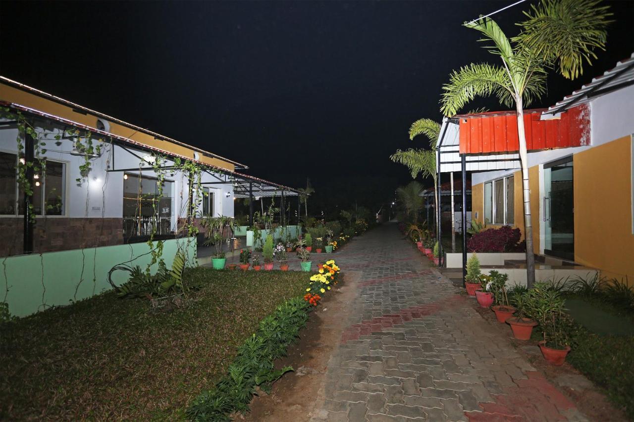 Oyo 26670 The Ranch Hotel Puri Exterior foto