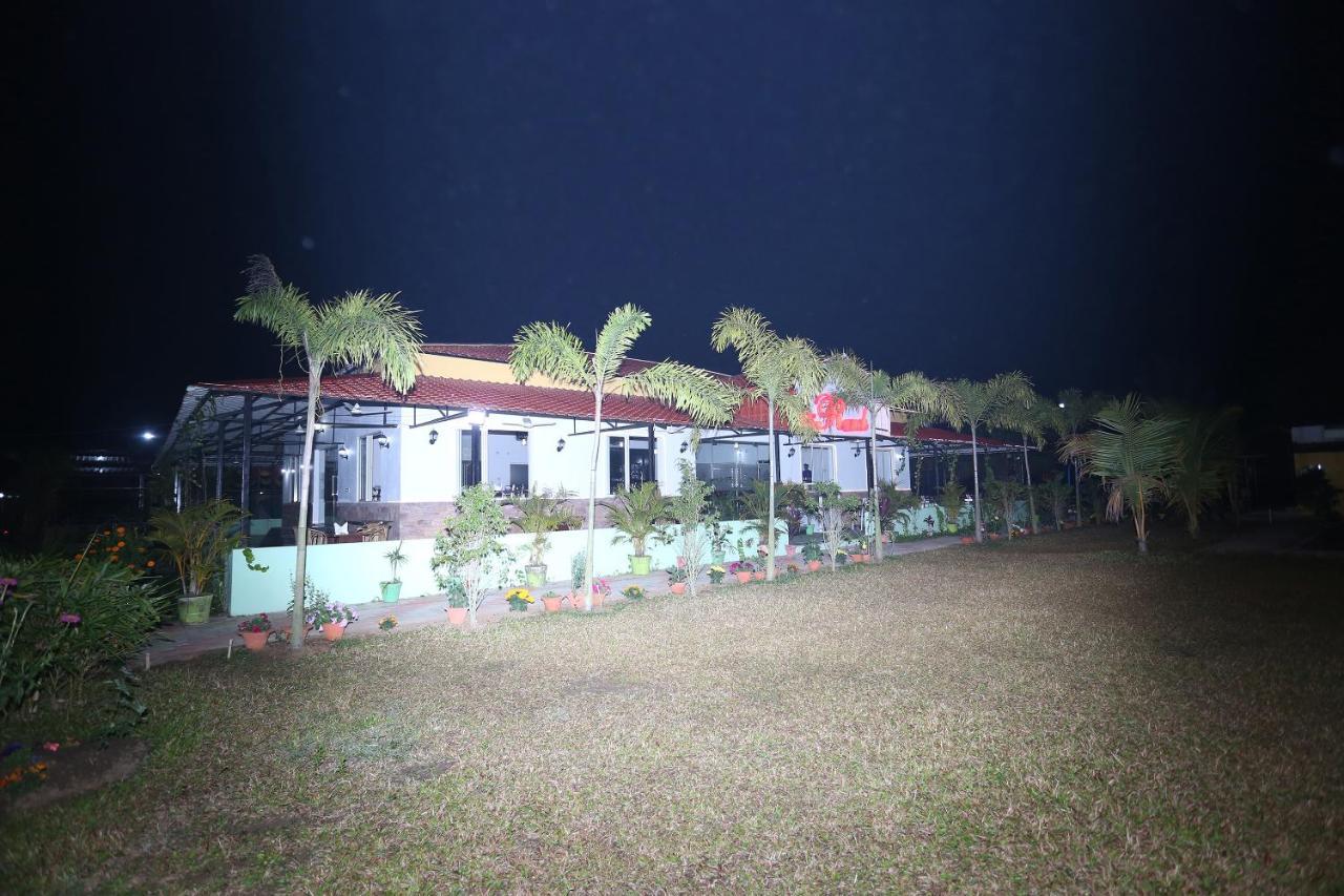 Oyo 26670 The Ranch Hotel Puri Exterior foto